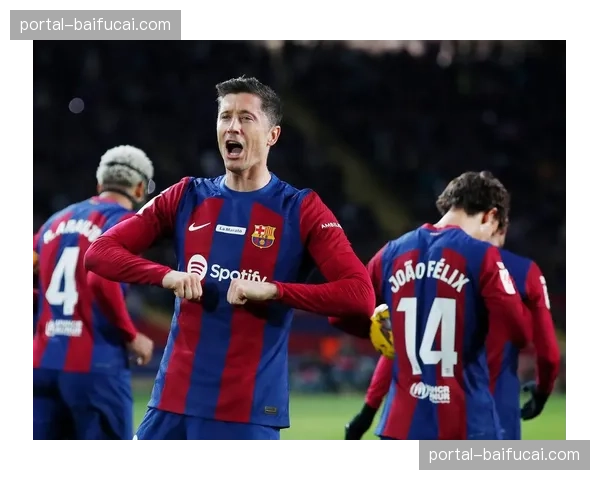 西甲最新：赫罗纳前锋多维-比克帽子戏法，射手榜独占鳌头